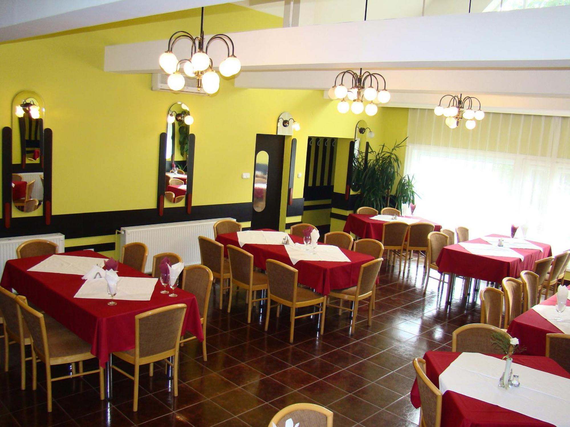 Lazar Pension & Restaurant جورجيني المظهر الخارجي الصورة