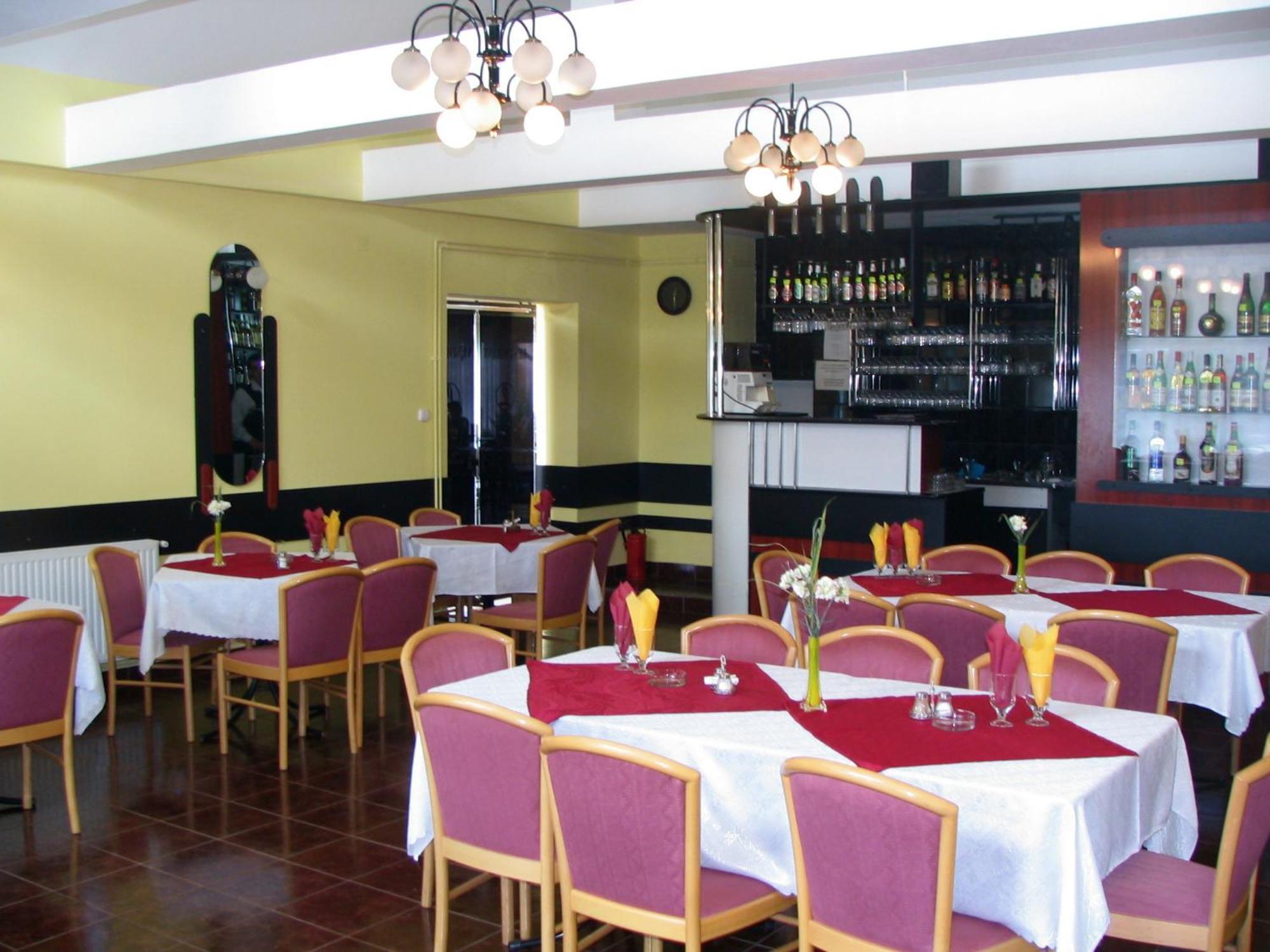 Lazar Pension & Restaurant جورجيني المظهر الخارجي الصورة