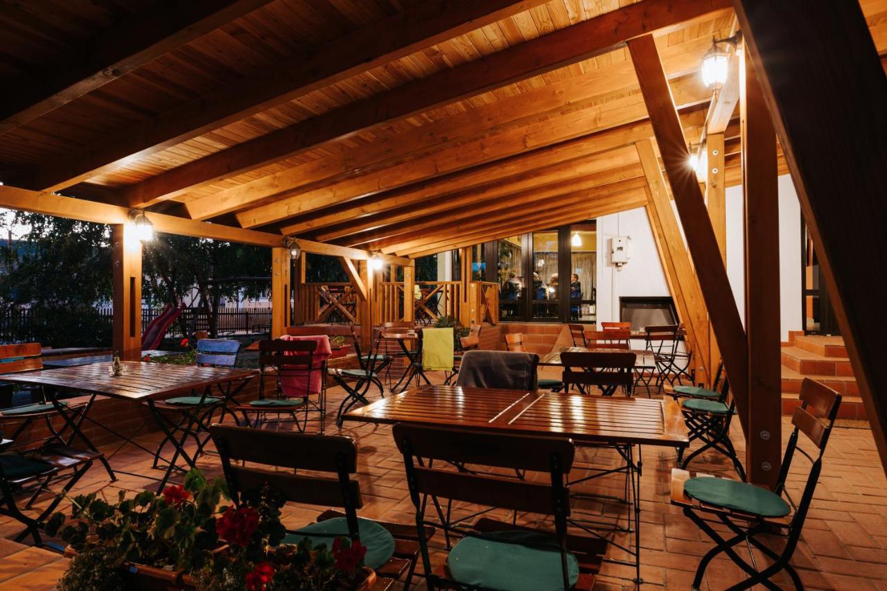 Lazar Pension & Restaurant جورجيني المظهر الخارجي الصورة